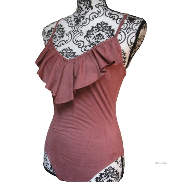 HARLOW & GRAHAM Faux Suede Bodysuit Caramel - Picture 8 of 11